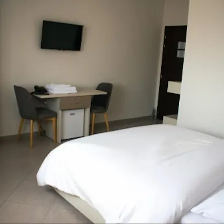 Aulona Hotell