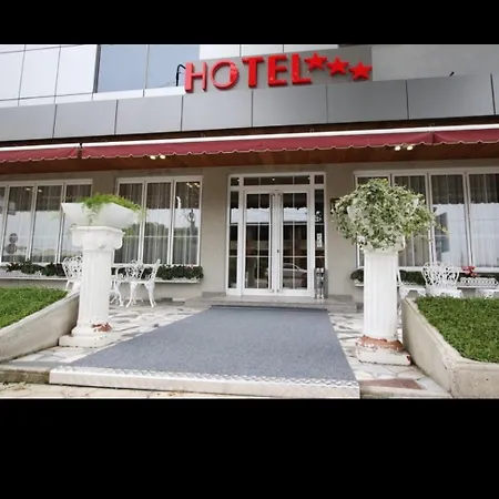 Hotell Aulona